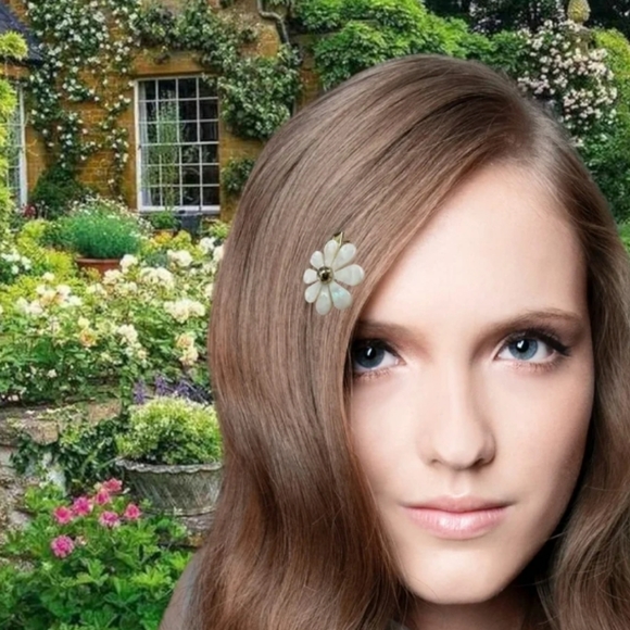 Each Jewels Flower Hair Clips Shiny Pearl petals Daisy Hair Clips - Picture 5 of 5